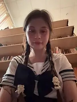 Freechat mmelicious on StripChat