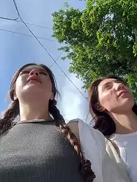 Freechat mmelicious on StripChat