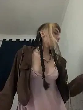 Freechat Newmeshh on StripChat