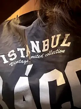 Freechat NikaMur on StripChat