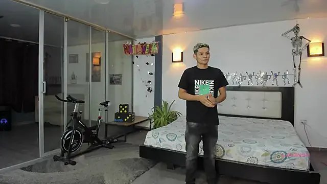 Freechat Playhardsexx on StripChat