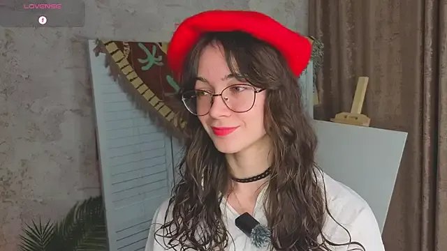 ReneeLippeatt on StripChat 