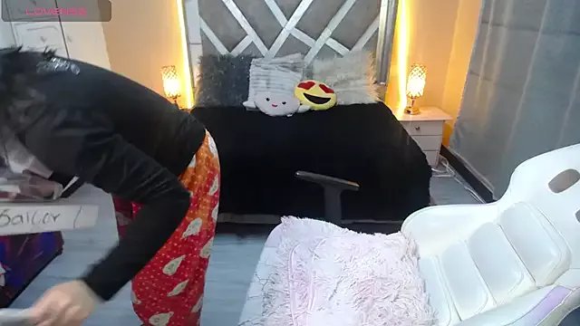 Freechat sailor_moon07 on StripChat