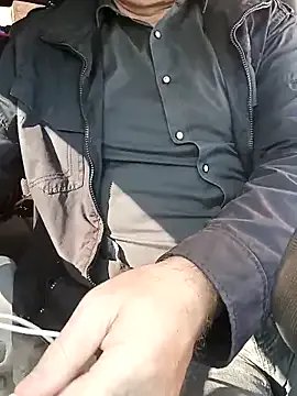 Saysomething3 on StripChat 