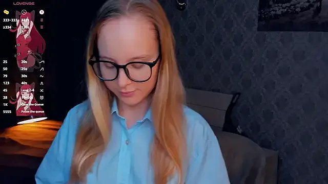 SoonMoor on StripChat 