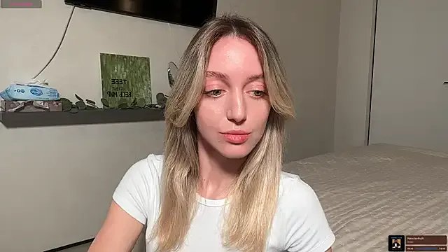 Private SophieBelll on StripChat