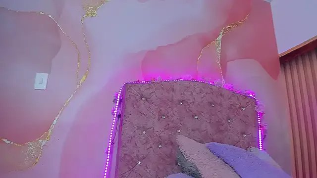 Private violet_taylor_ on StripChat