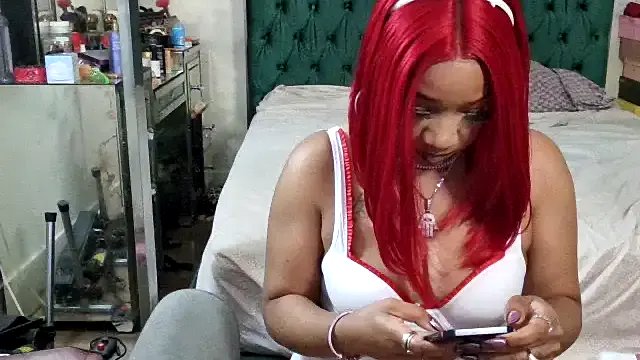 Freechat YasmineMinaj on StripChat