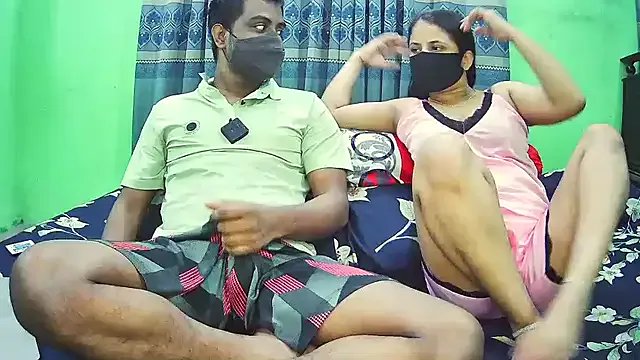 Freechat Younger_Couples on StripChat